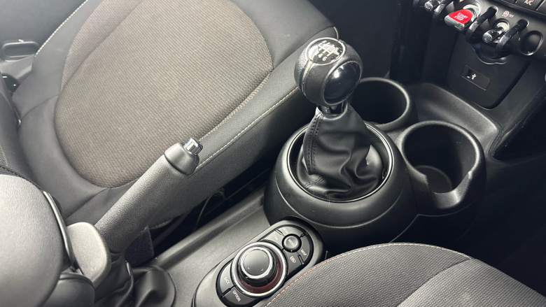 MINI Hatchback 1.5 Cooper Classic 5dr Petrol Hatchback